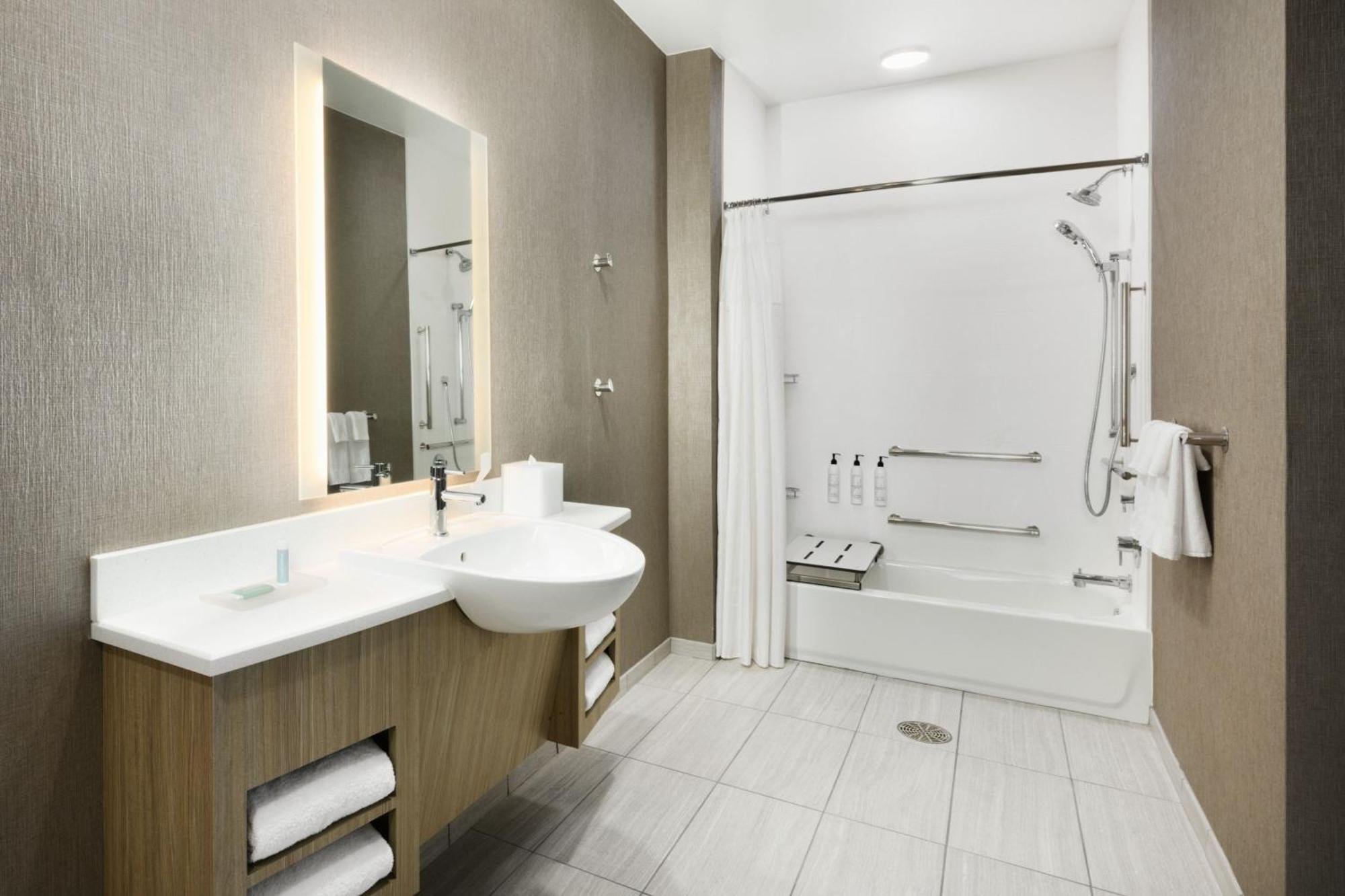 Springhill Suites By Marriott โดทัน ภายนอก รูปภาพ