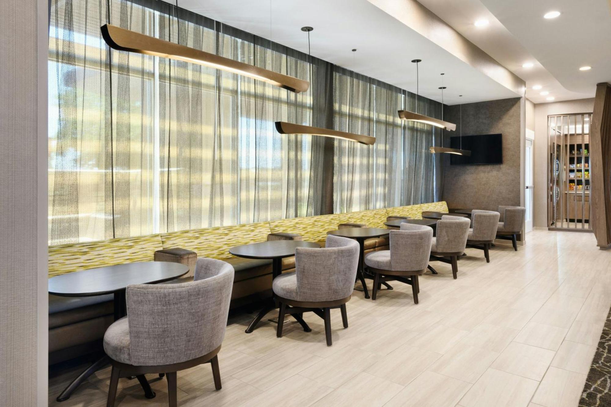 Springhill Suites By Marriott โดทัน ภายนอก รูปภาพ